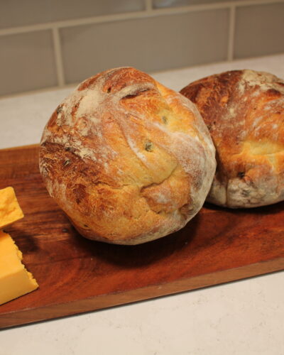 Jalapeño & Cheddar Artisan Bread